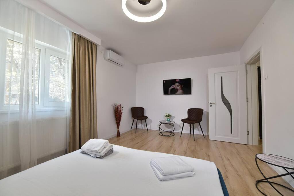 Luxury Studio / Ghencea Lägenhet Bukarest Exteriör bild